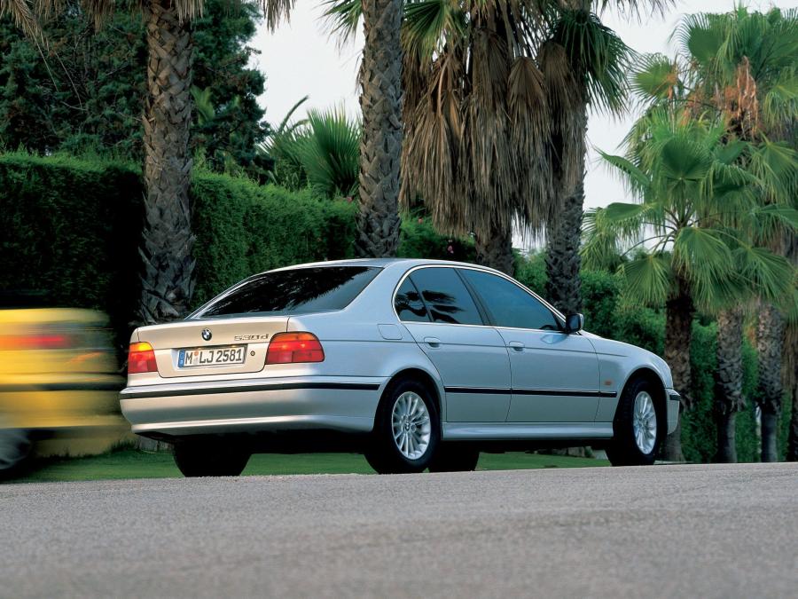  BMW 530d Sedan 1998 года  (фото 3 из 5)
